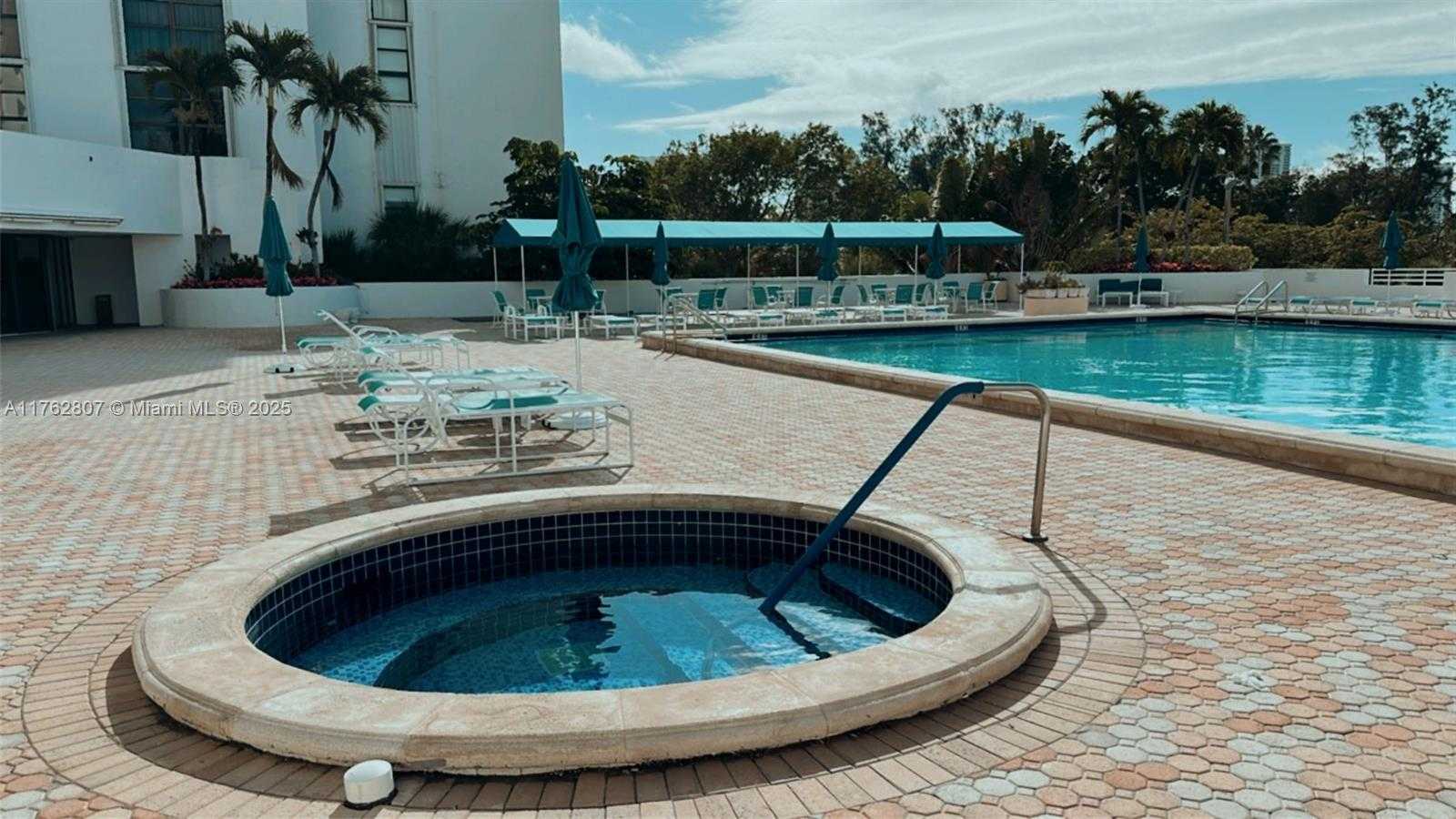 Small Image of 20225 #1816, Aventura Number 29