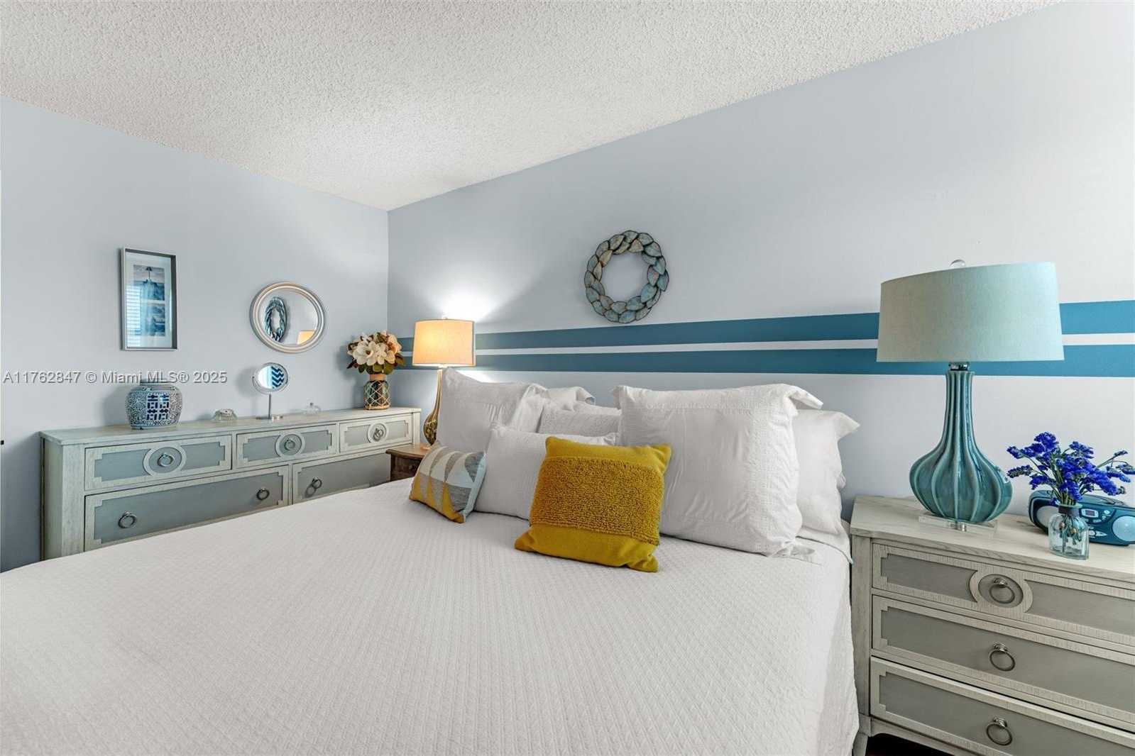 Small Image of 9950 NORTH WEST 9TH ST CIR #204, Miami Number 19