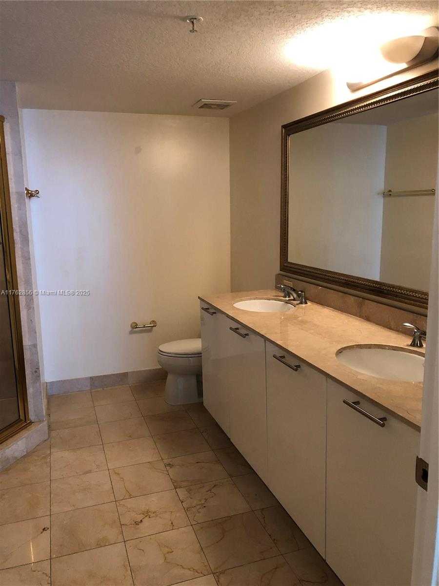 Small Image of 1800 NORTH BAYSHORE DR #1901, Miami Number 16