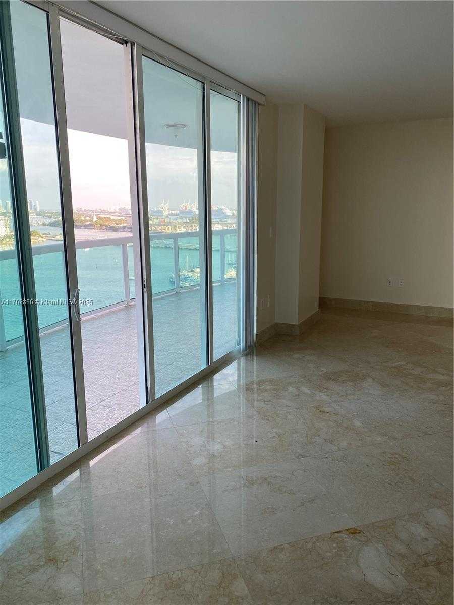 Small Image of 1800 NORTH BAYSHORE DR #1901, Miami Number 5