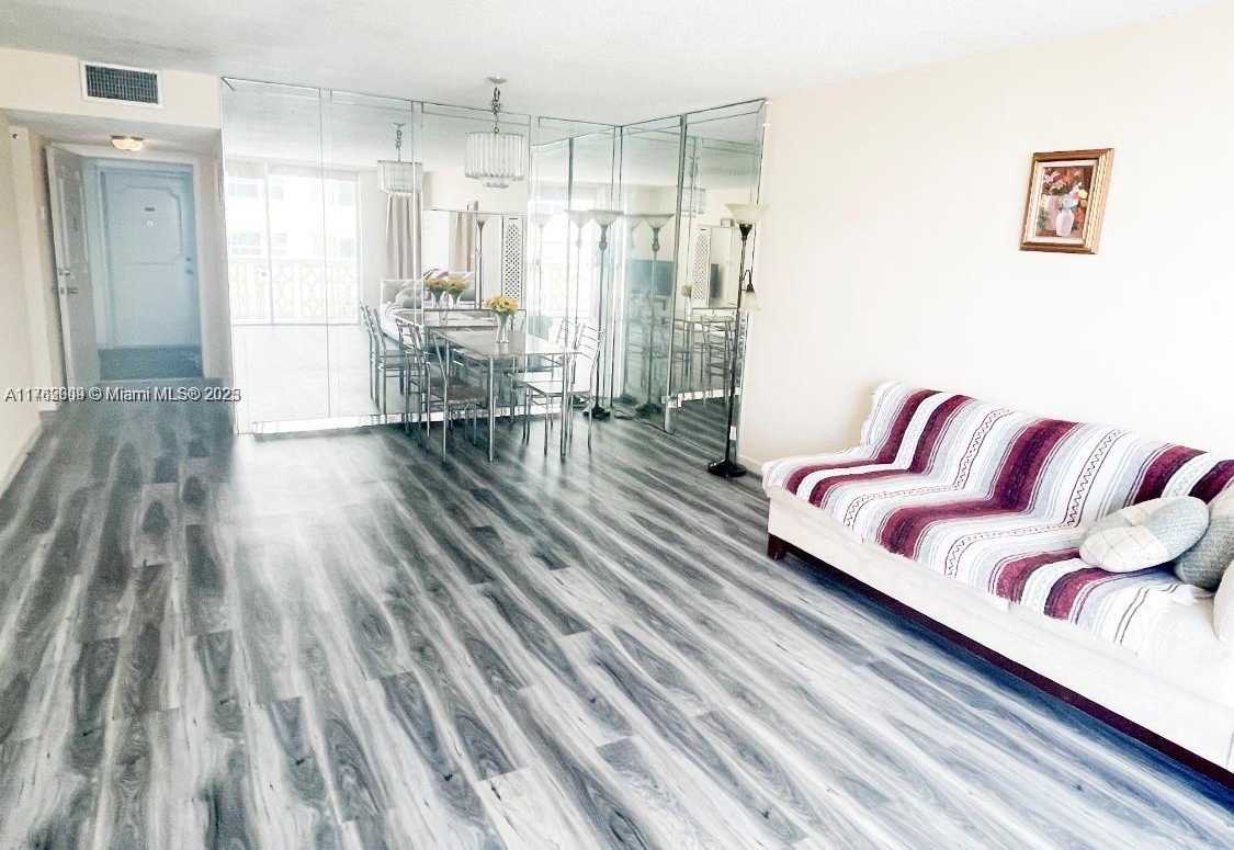 Small Image of 1817 SOUTH OCEAN DR #922, Hallandale Beach Number 4