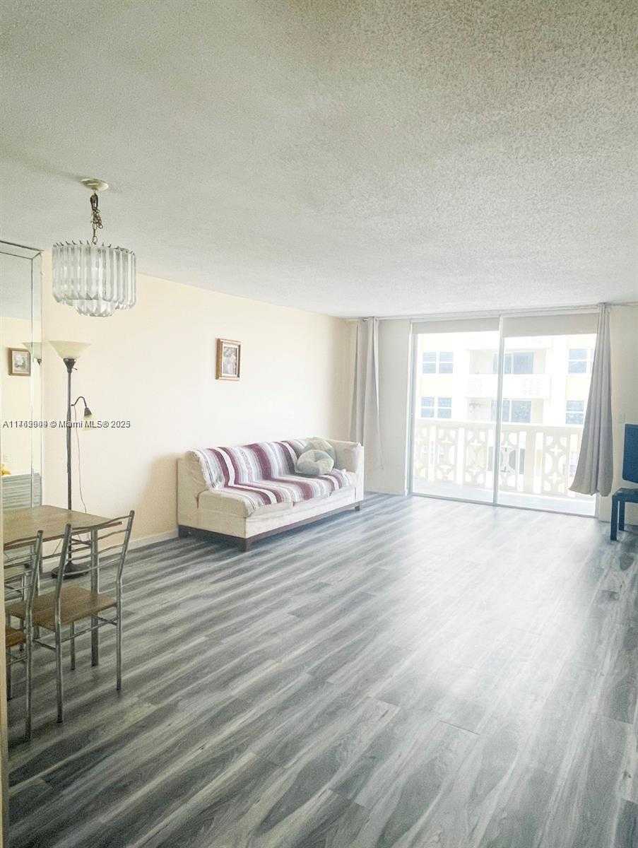 Small Image of 1817 SOUTH OCEAN DR #922, Hallandale Beach Number 9
