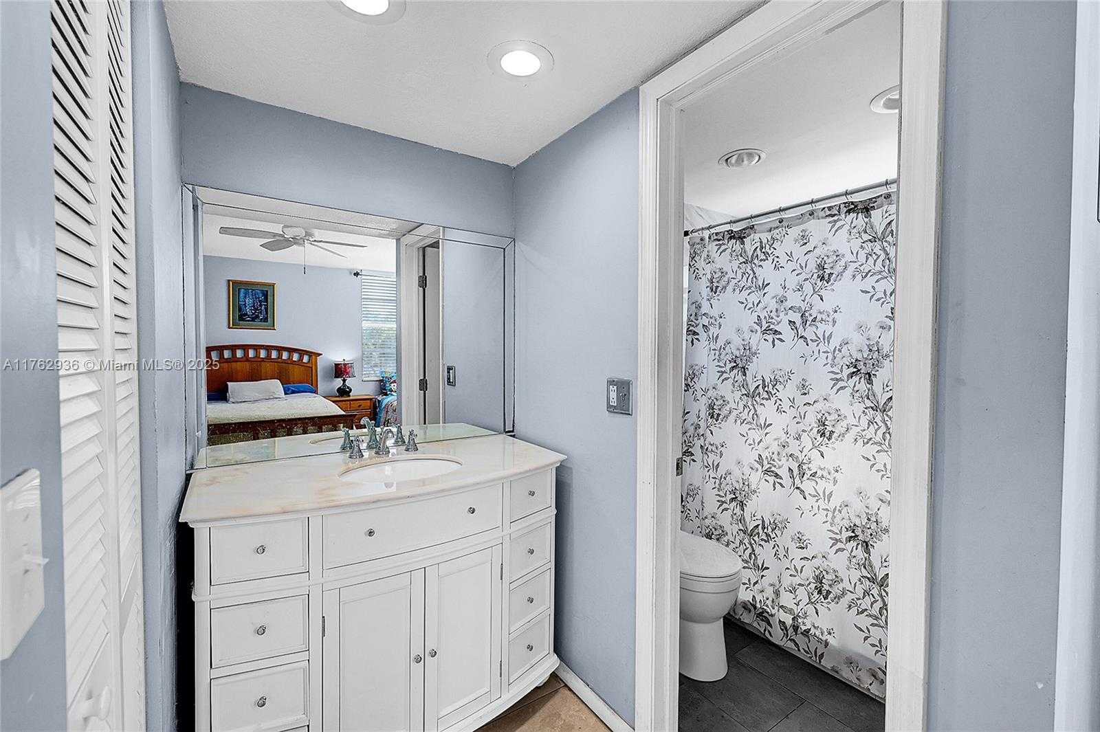 Small Image of 9440 POINCIANA PL #416, Davie Number 15