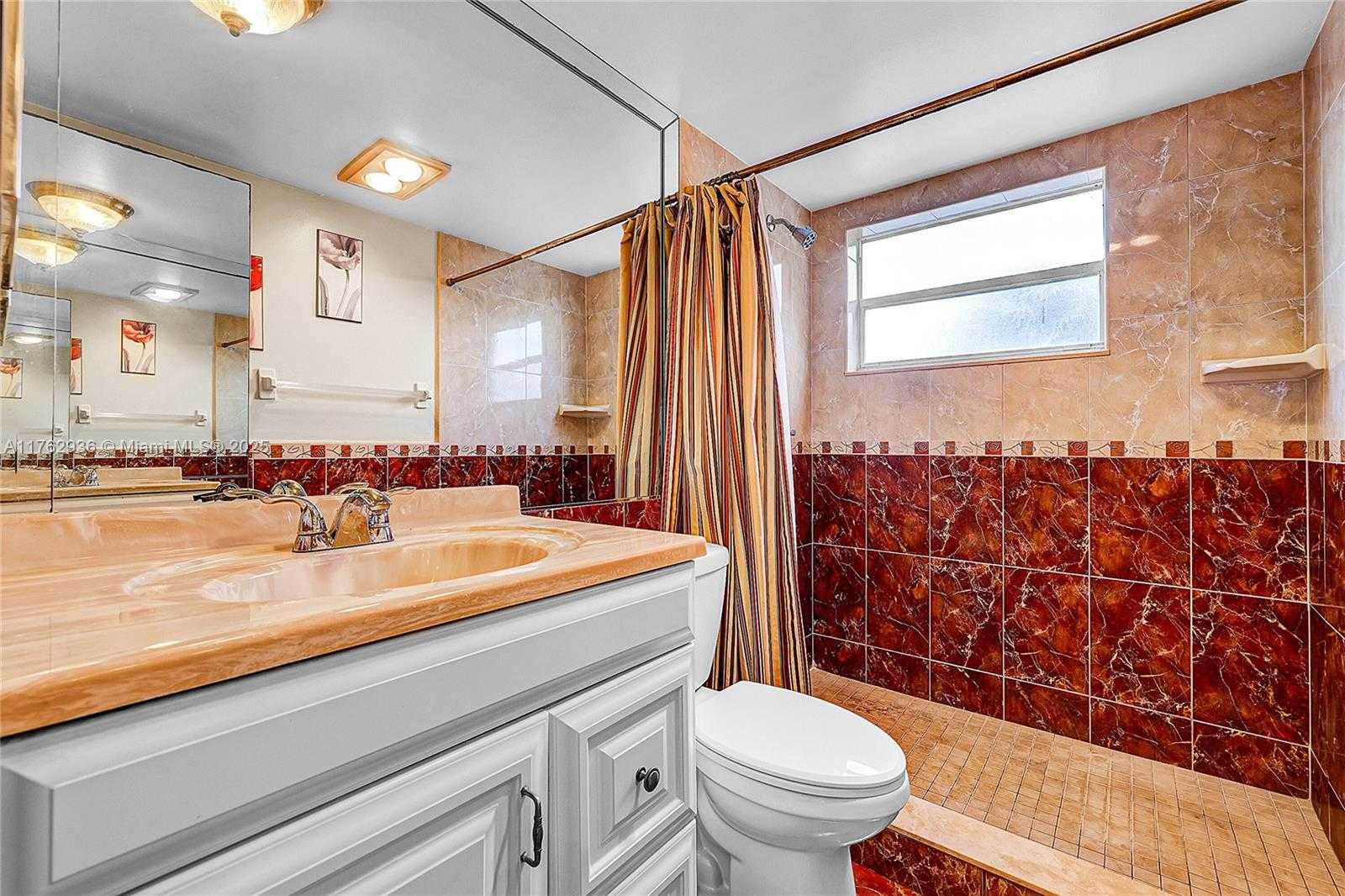 Small Image of 9440 POINCIANA PL #416, Davie Number 17
