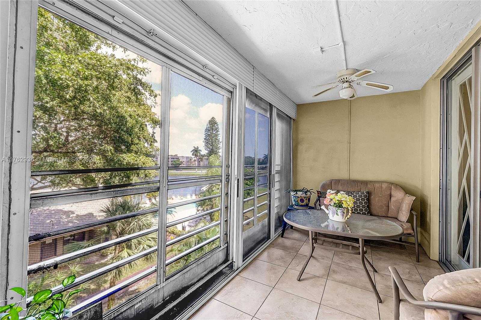 Small Image of 9440 POINCIANA PL #416, Davie Number 18