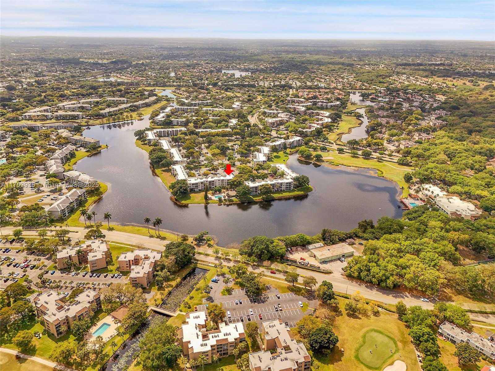 Small Image of 9440 POINCIANA PL #416, Davie Number 31