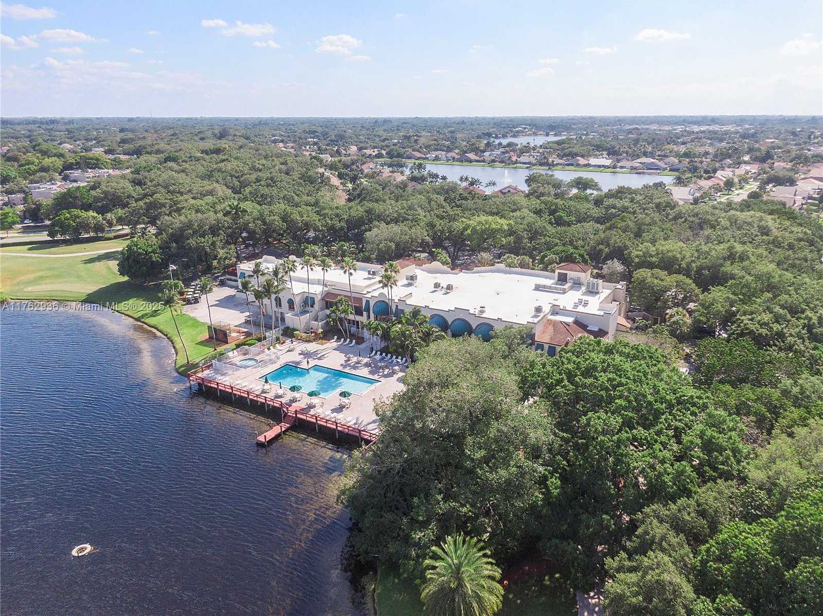 Small Image of 9440 POINCIANA PL #416, Davie Number 43