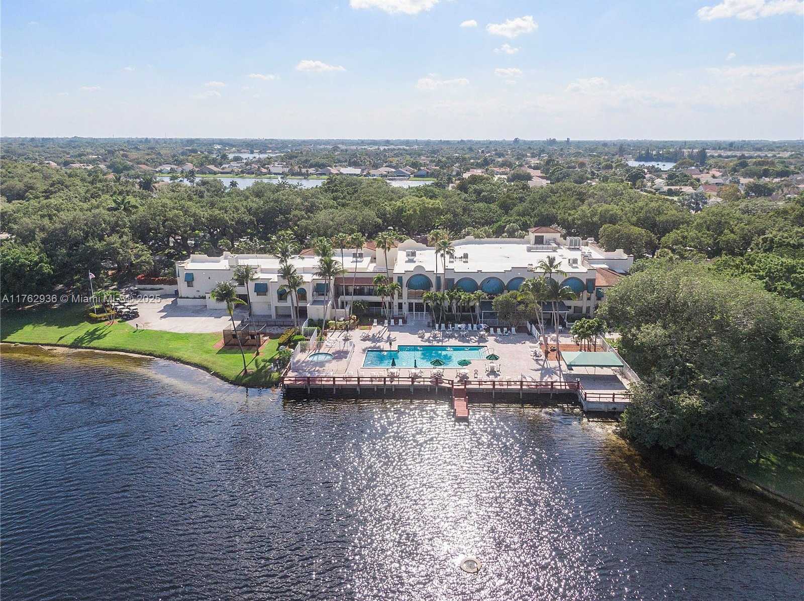 Small Image of 9440 POINCIANA PL #416, Davie Number 44