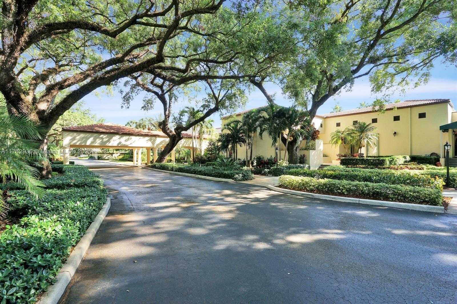 Small Image of 9440 POINCIANA PL #416, Davie Number 47