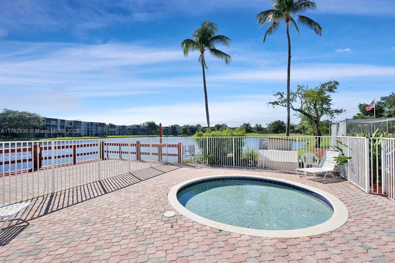 Small Image of 9440 POINCIANA PL #416, Davie Number 49