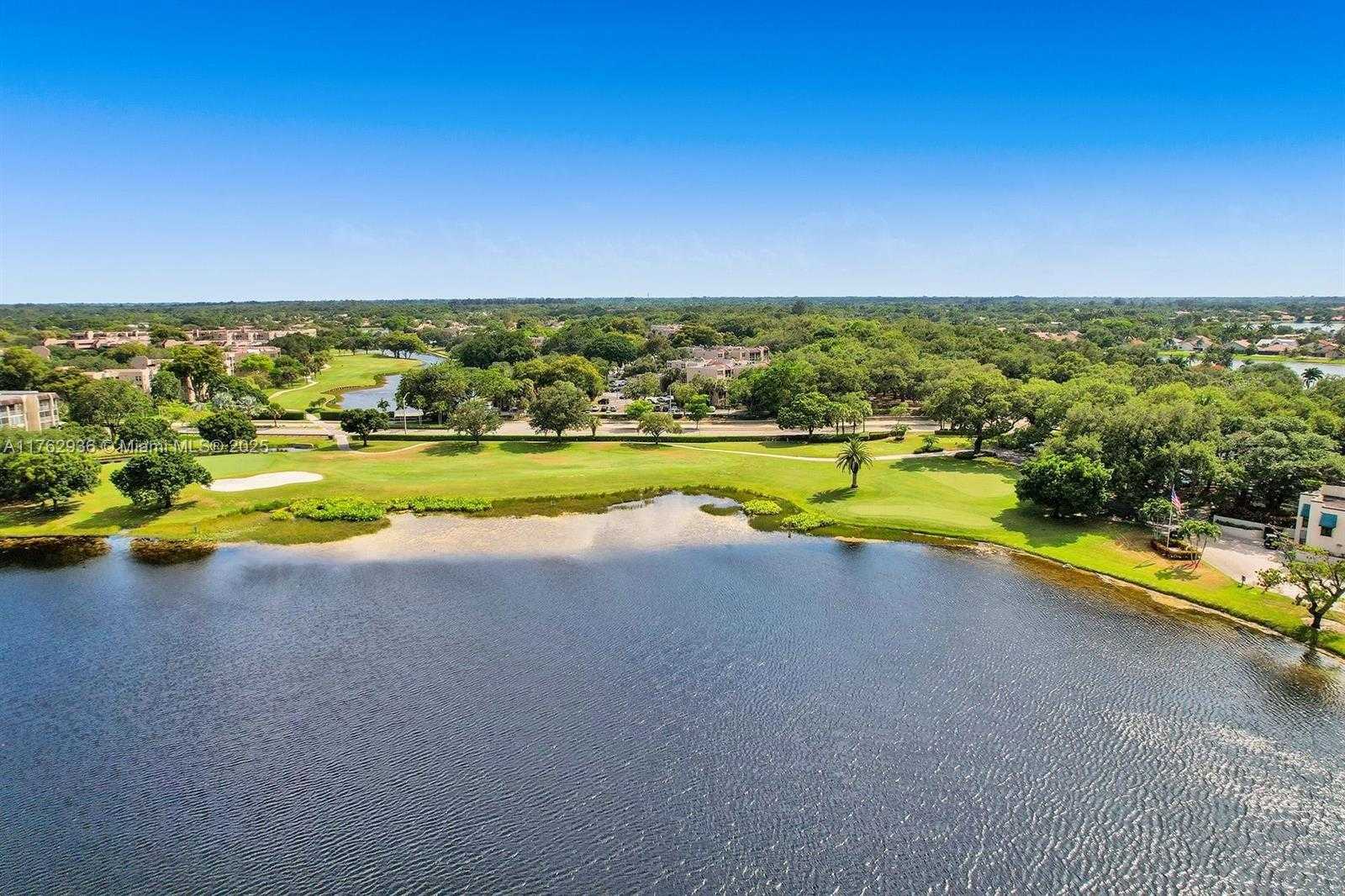 Small Image of 9440 POINCIANA PL #416, Davie Number 50