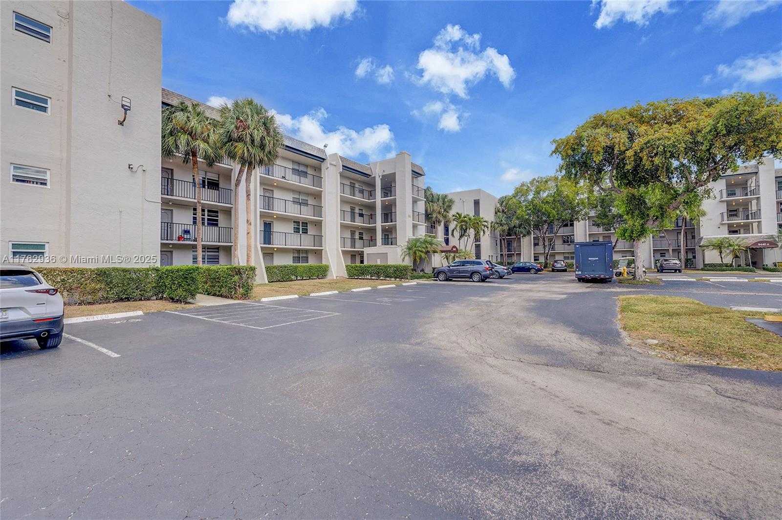 Small Image of 9440 POINCIANA PL #416, Davie Number 53
