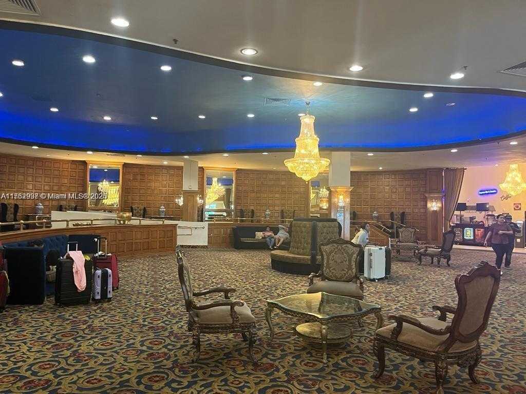 Small Image of 5445 COLLINS AVE #B7, Miami Beach Number 16
