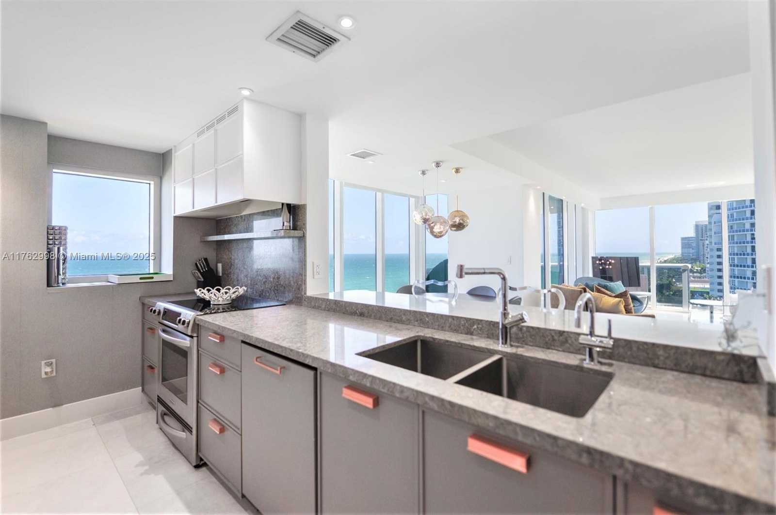 Small Image of 10275 COLLINS AVE #1110, Bal Harbour Number 11