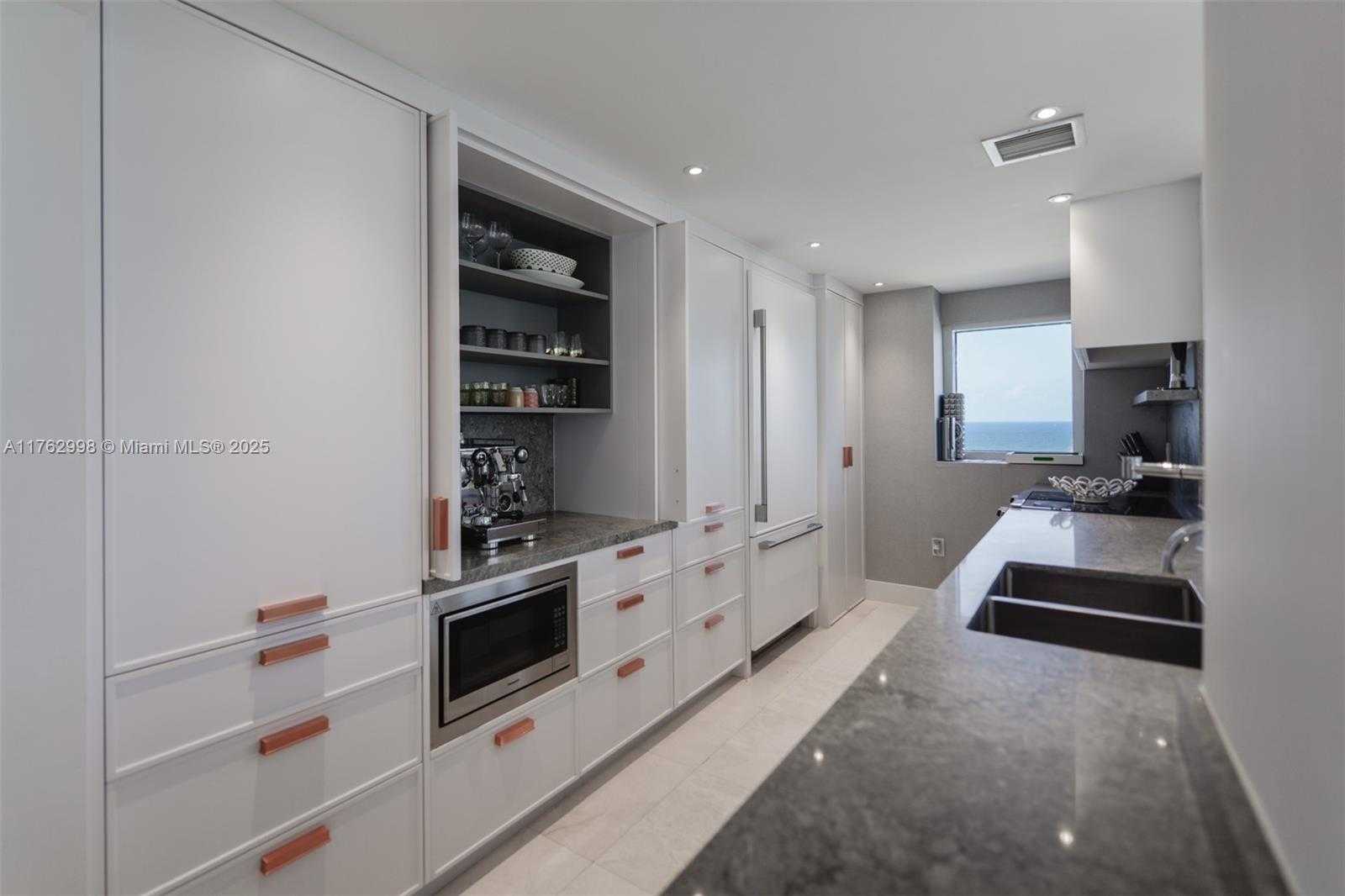 Small Image of 10275 COLLINS AVE #1110, Bal Harbour Number 13