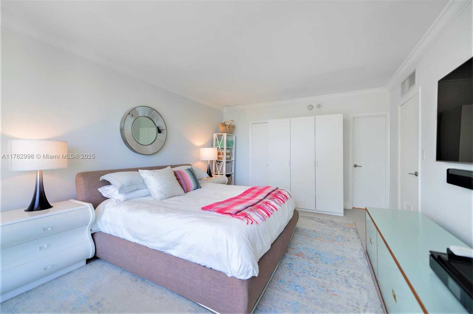 Small Image of 10275 COLLINS AVE #1110, Bal Harbour Number 25