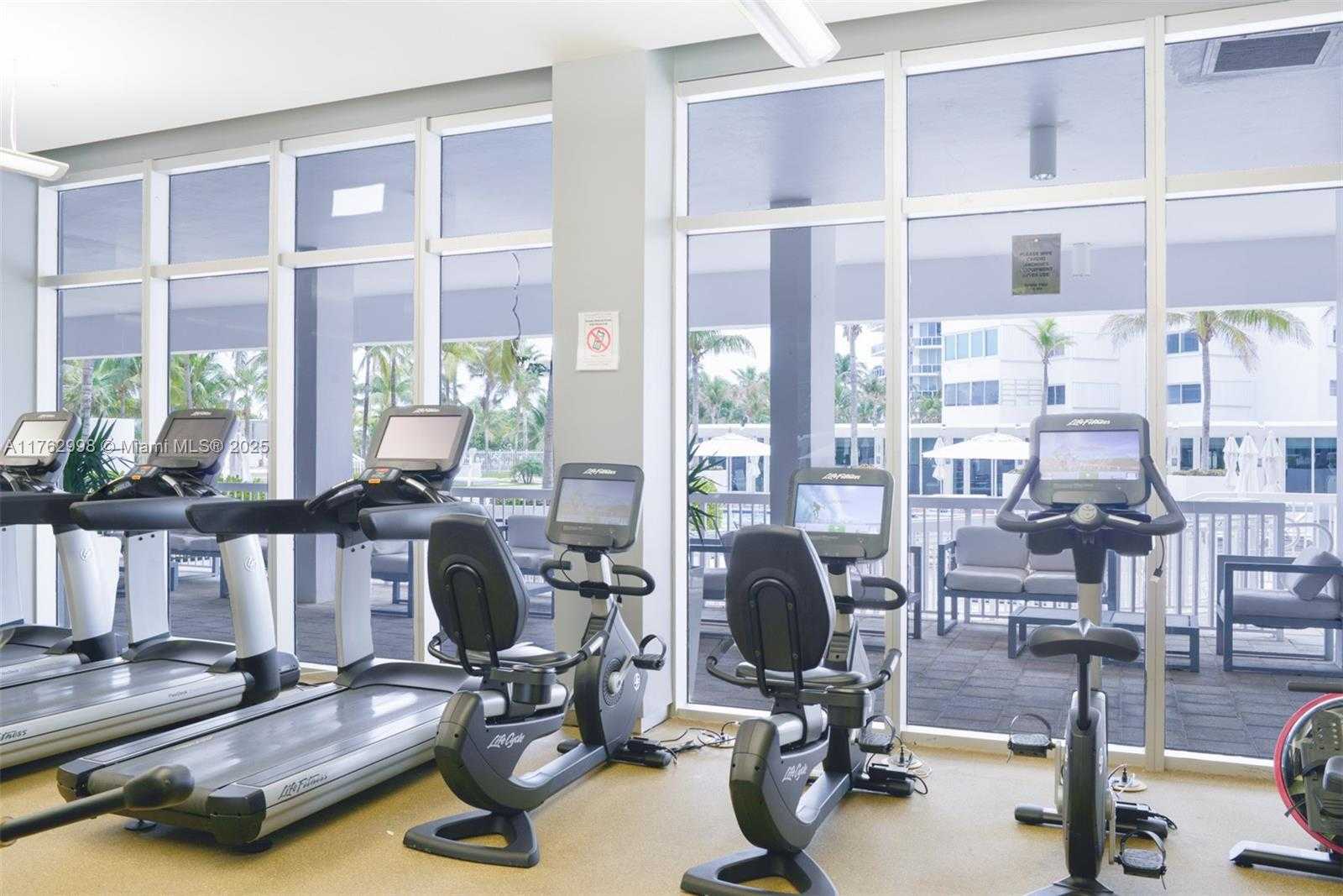 Small Image of 10275 COLLINS AVE #1110, Bal Harbour Number 34