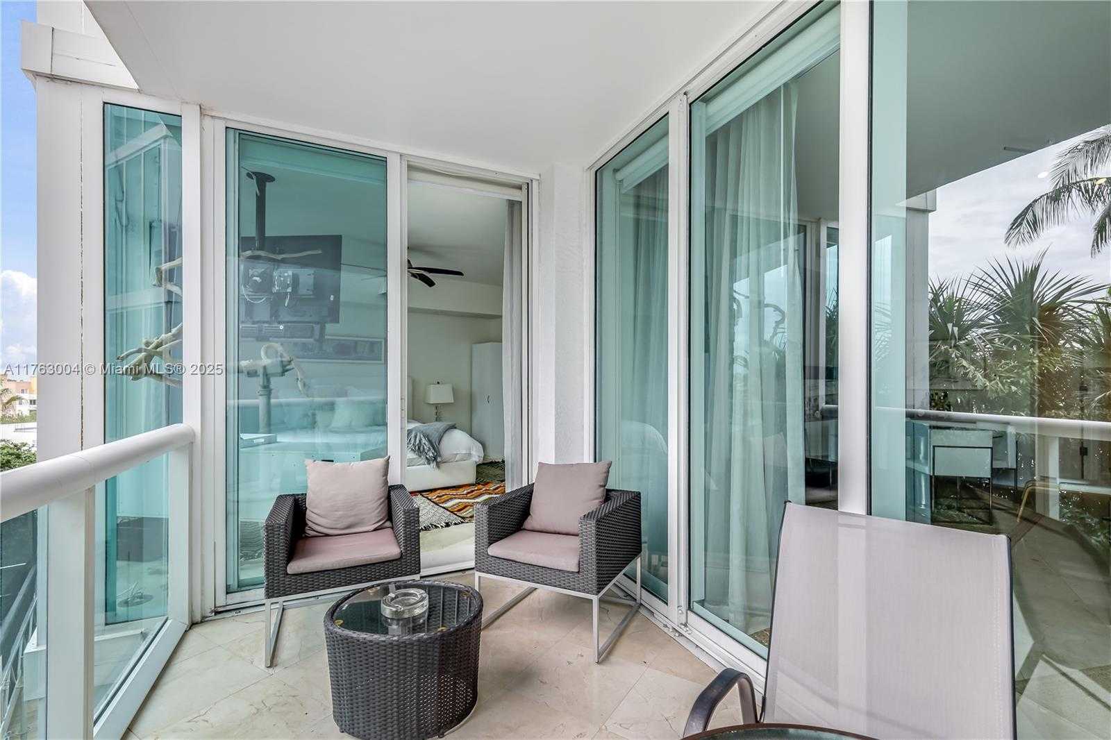 Small Image of 1000 SOUTH POINTE DR #506, Miami Beach Number 18