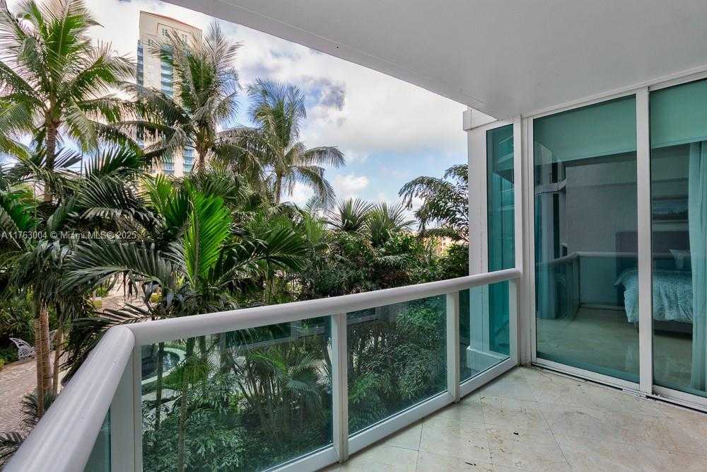 Small Image of 1000 SOUTH POINTE DR #506, Miami Beach Number 19