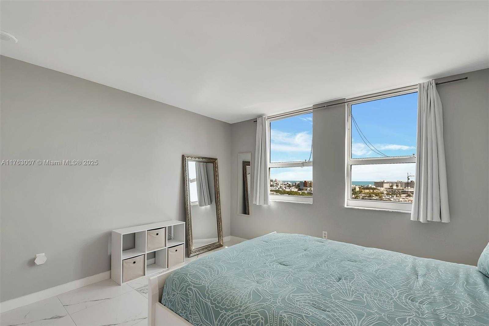 Small Image of 90 ALTON RD #1405, Miami Beach Number 13