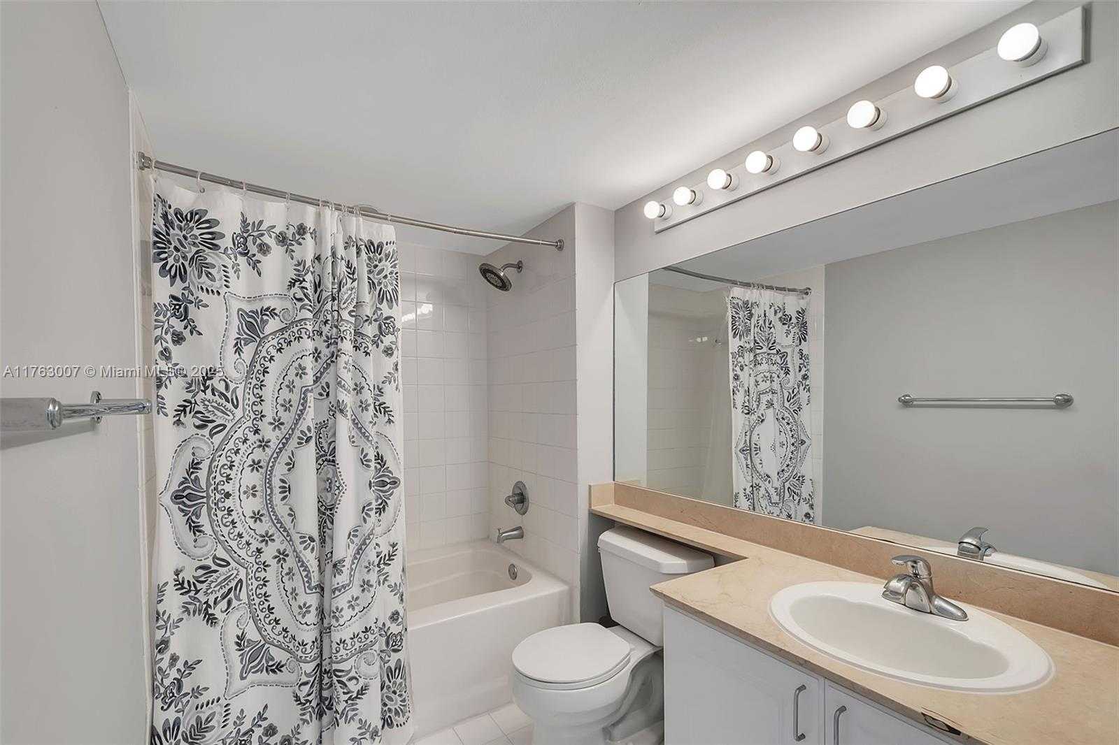 Small Image of 90 ALTON RD #1405, Miami Beach Number 15