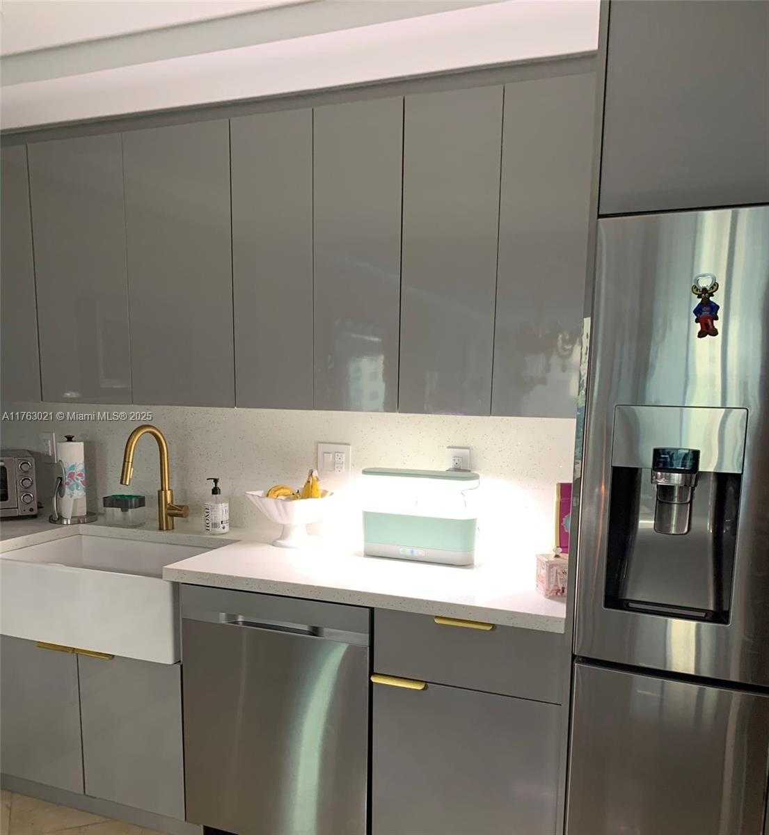 Small Image of 19380 #304, Sunny Isles Beach Number 2