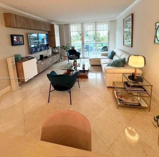 Small Image of 19380 #304, Sunny Isles Beach Number 5