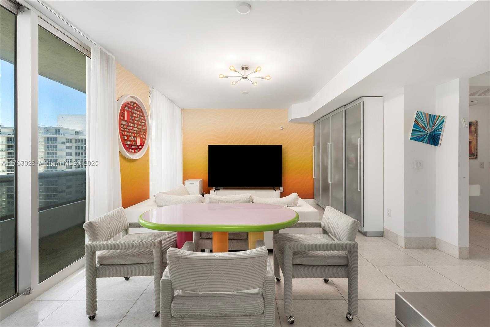 Small Image of 5801 COLLINS AVE #1200, Miami Beach Number 13