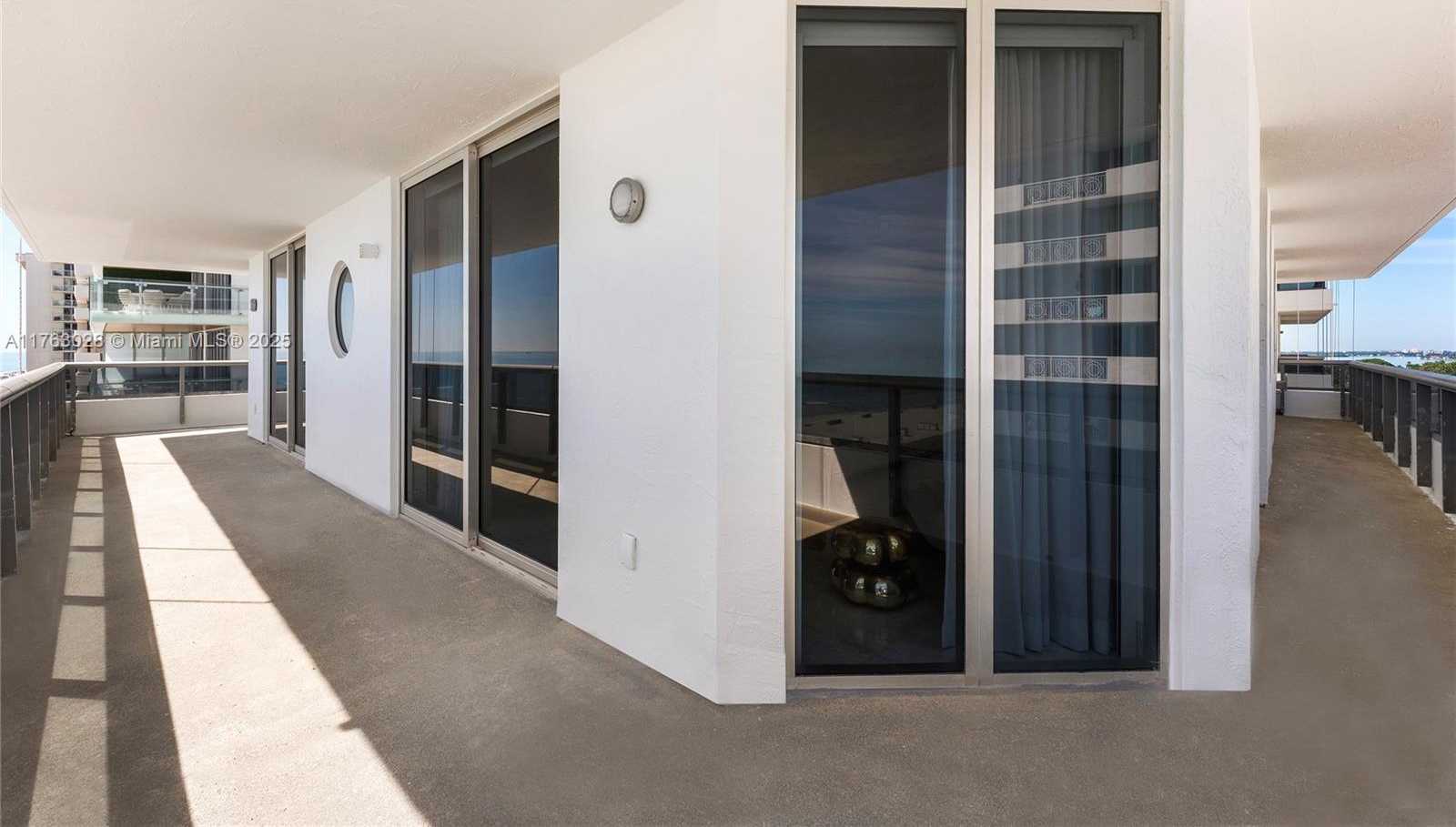 Small Image of 5801 COLLINS AVE #1200, Miami Beach Number 25