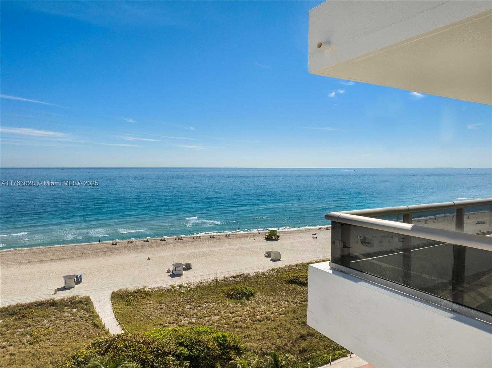 Small Image of 5801 COLLINS AVE #1200, Miami Beach Number 26