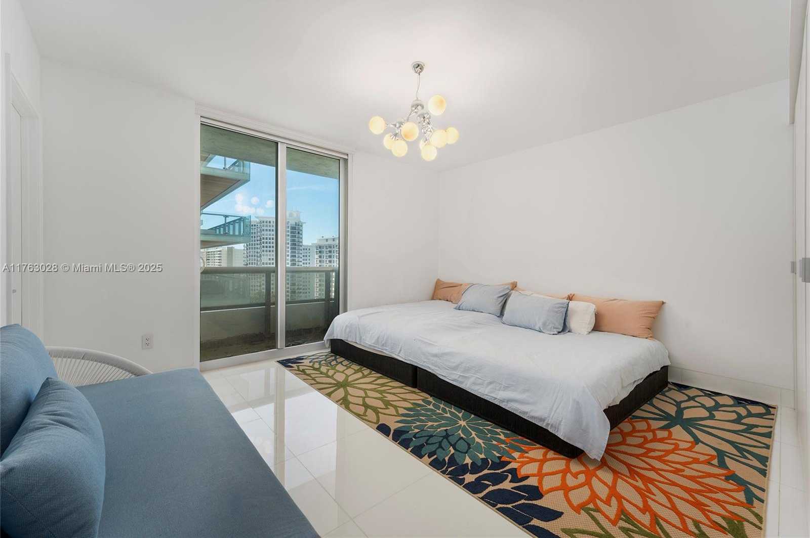 Small Image of 5801 COLLINS AVE #1200, Miami Beach Number 34