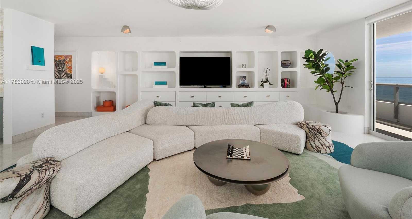 Small Image of 5801 COLLINS AVE #1200, Miami Beach Number 8