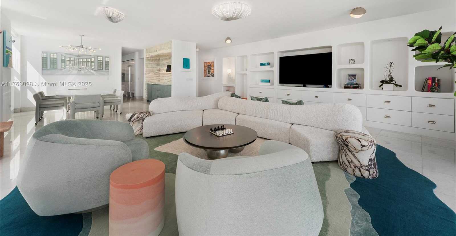 Small Image of 5801 COLLINS AVE #1200, Miami Beach Number 9