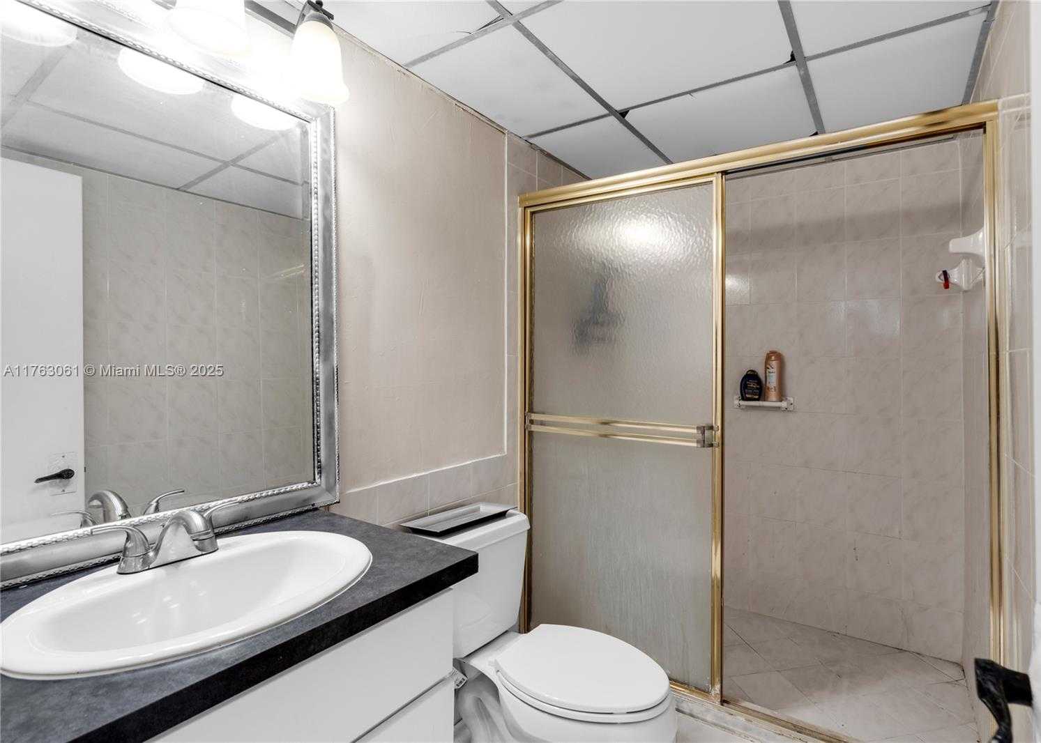 Small Image of 13953 KENDALE LAKES CIR #103B, Miami Number 12