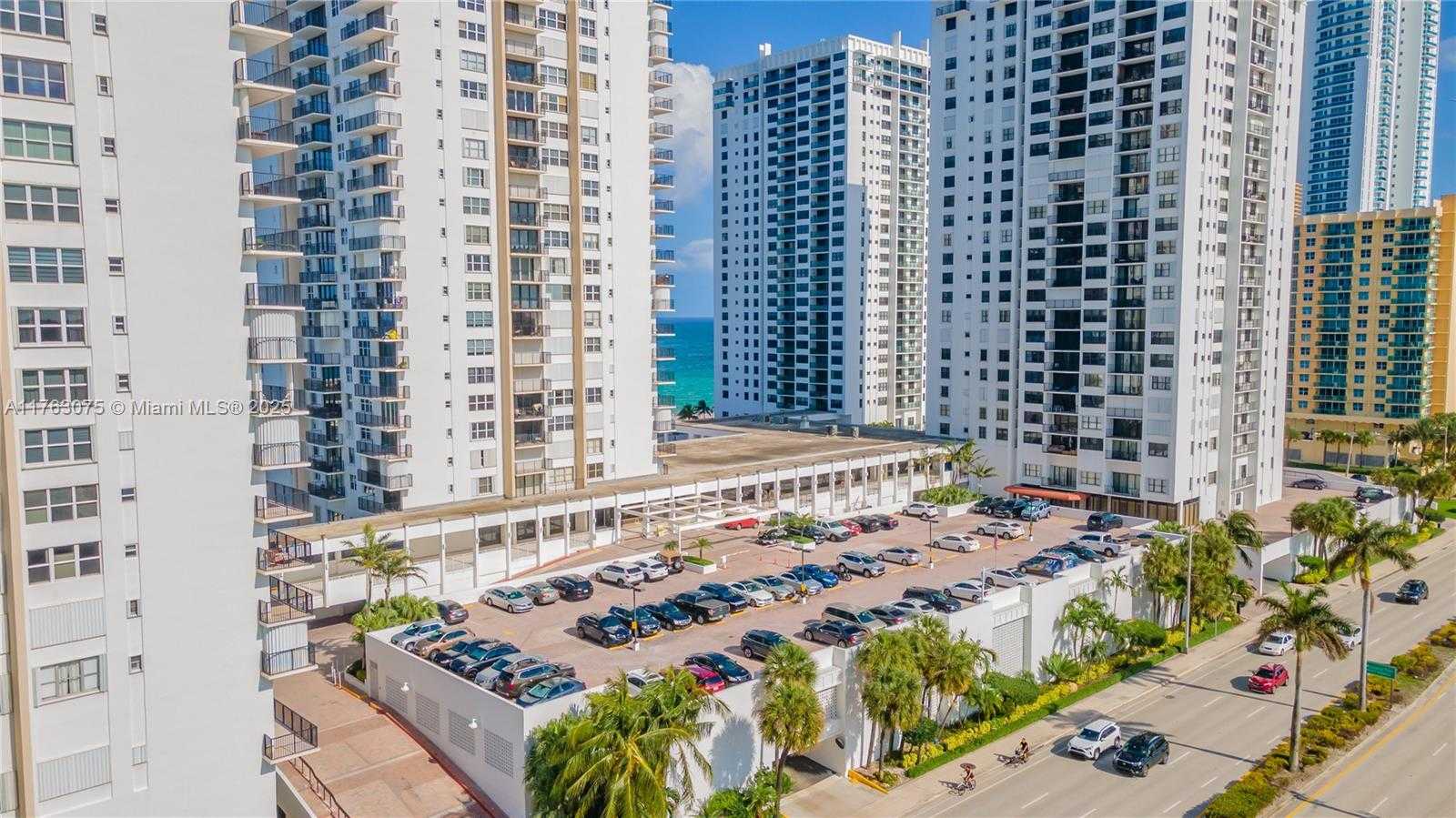 Small Image of 2201 SOUTH OCEAN DR #1106, Hollywood Number 3