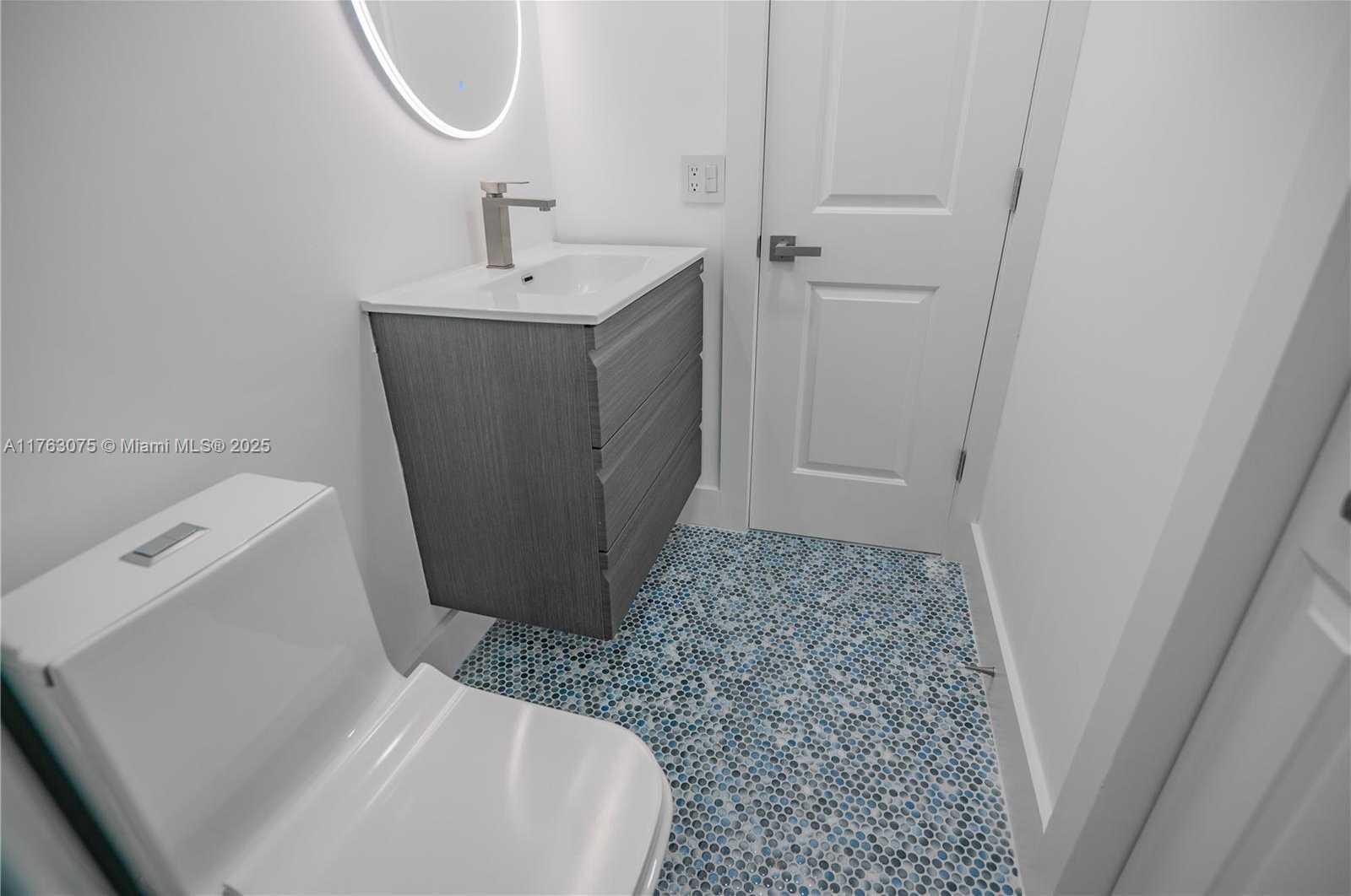 Small Image of 2201 SOUTH OCEAN DR #1106, Hollywood Number 33