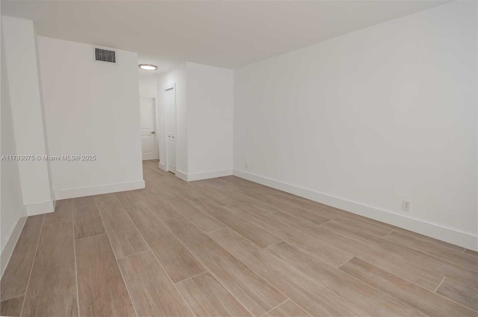 Small Image of 2201 SOUTH OCEAN DR #1106, Hollywood Number 43