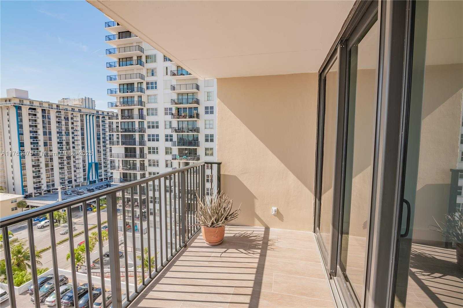 Small Image of 2201 SOUTH OCEAN DR #1106, Hollywood Number 60