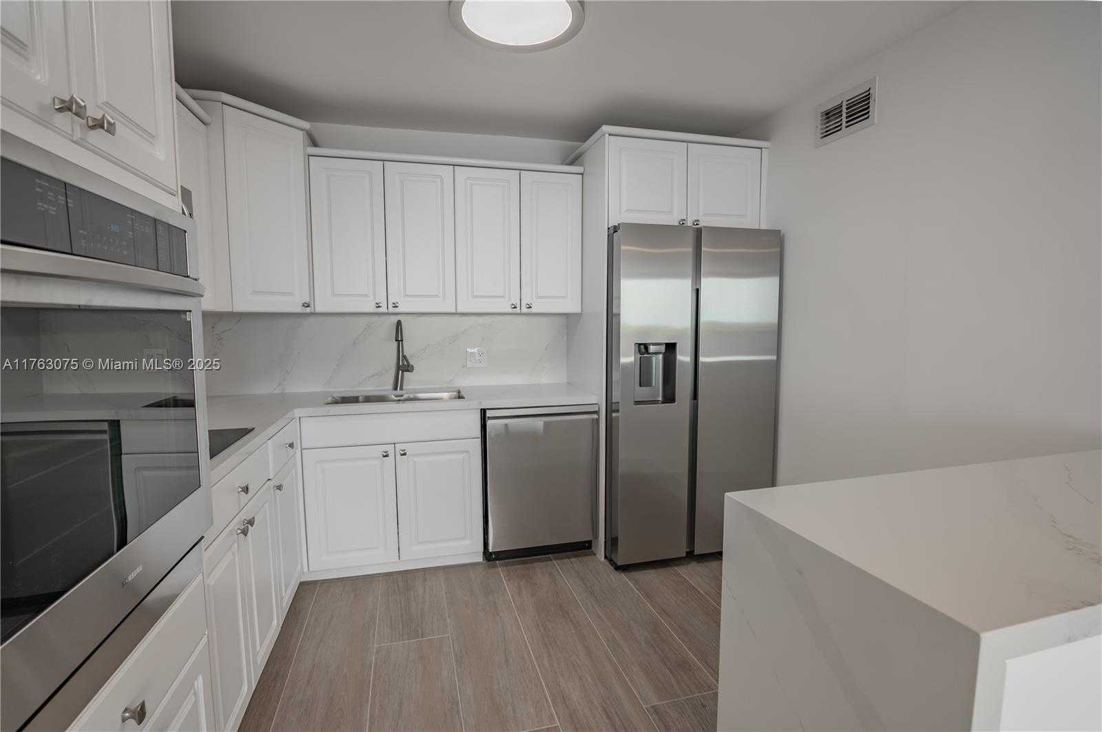 Small Image of 2201 SOUTH OCEAN DR #1106, Hollywood Number 7