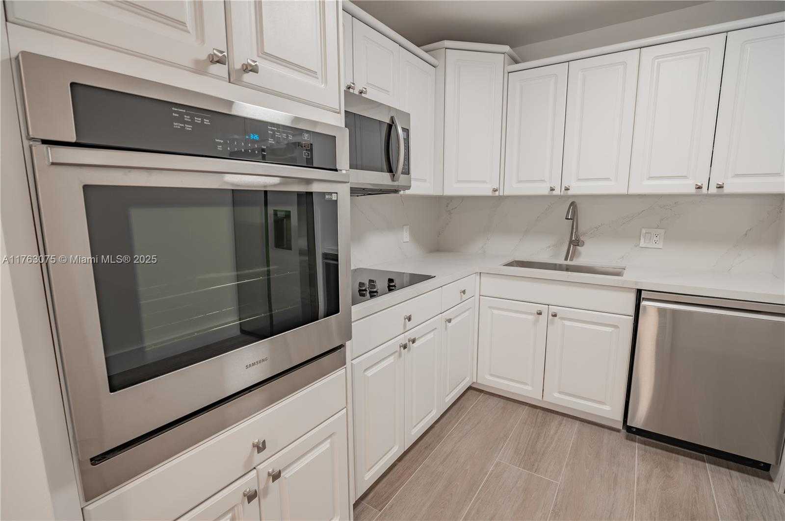 Small Image of 2201 SOUTH OCEAN DR #1106, Hollywood Number 9