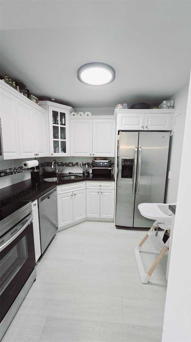 Small Image of 2821 NORTH MIAMI BEACH BLVD #4F, North Miami Beach Number 10