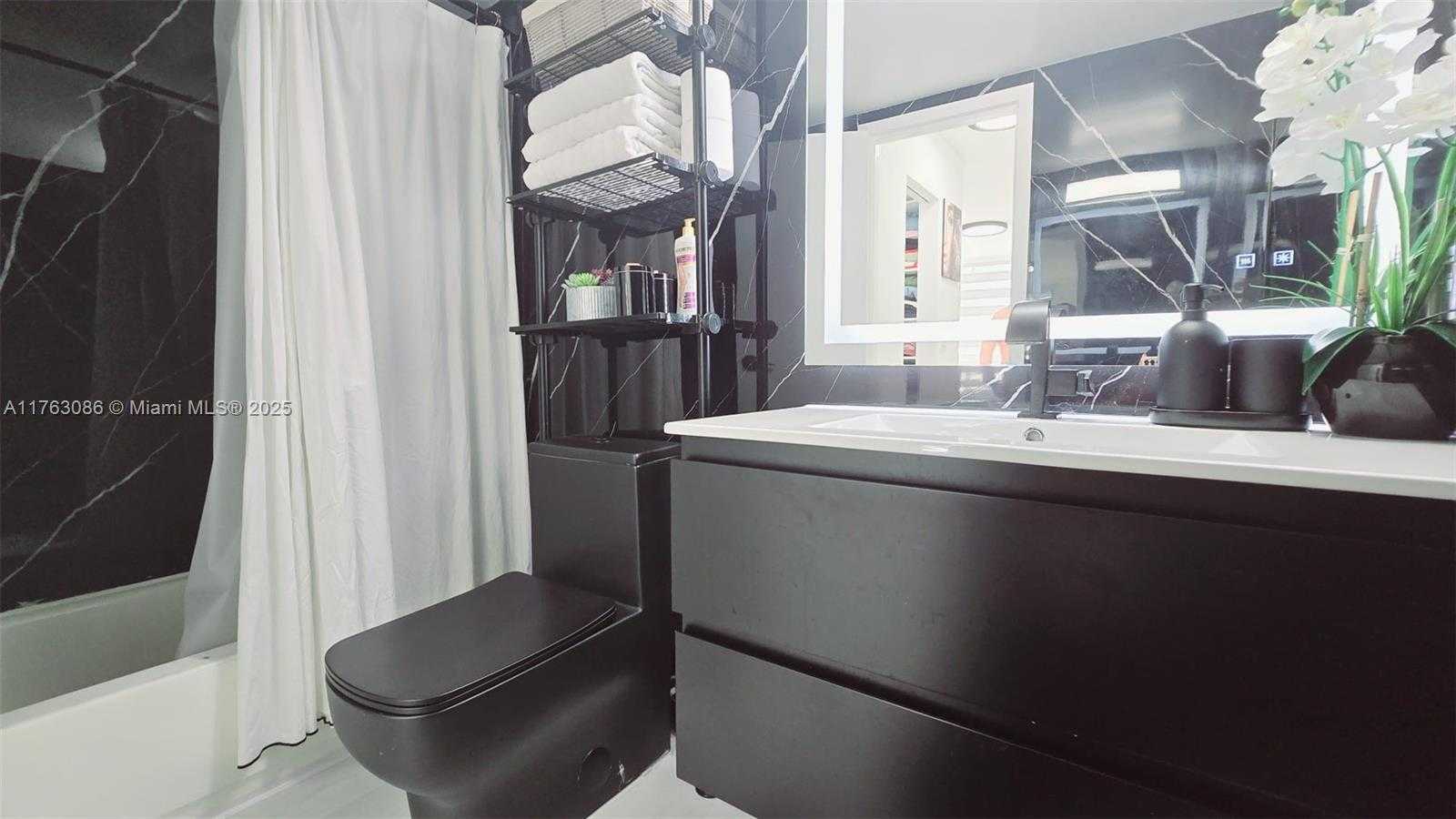 Small Image of 2821 NORTH MIAMI BEACH BLVD #4F, North Miami Beach Number 12