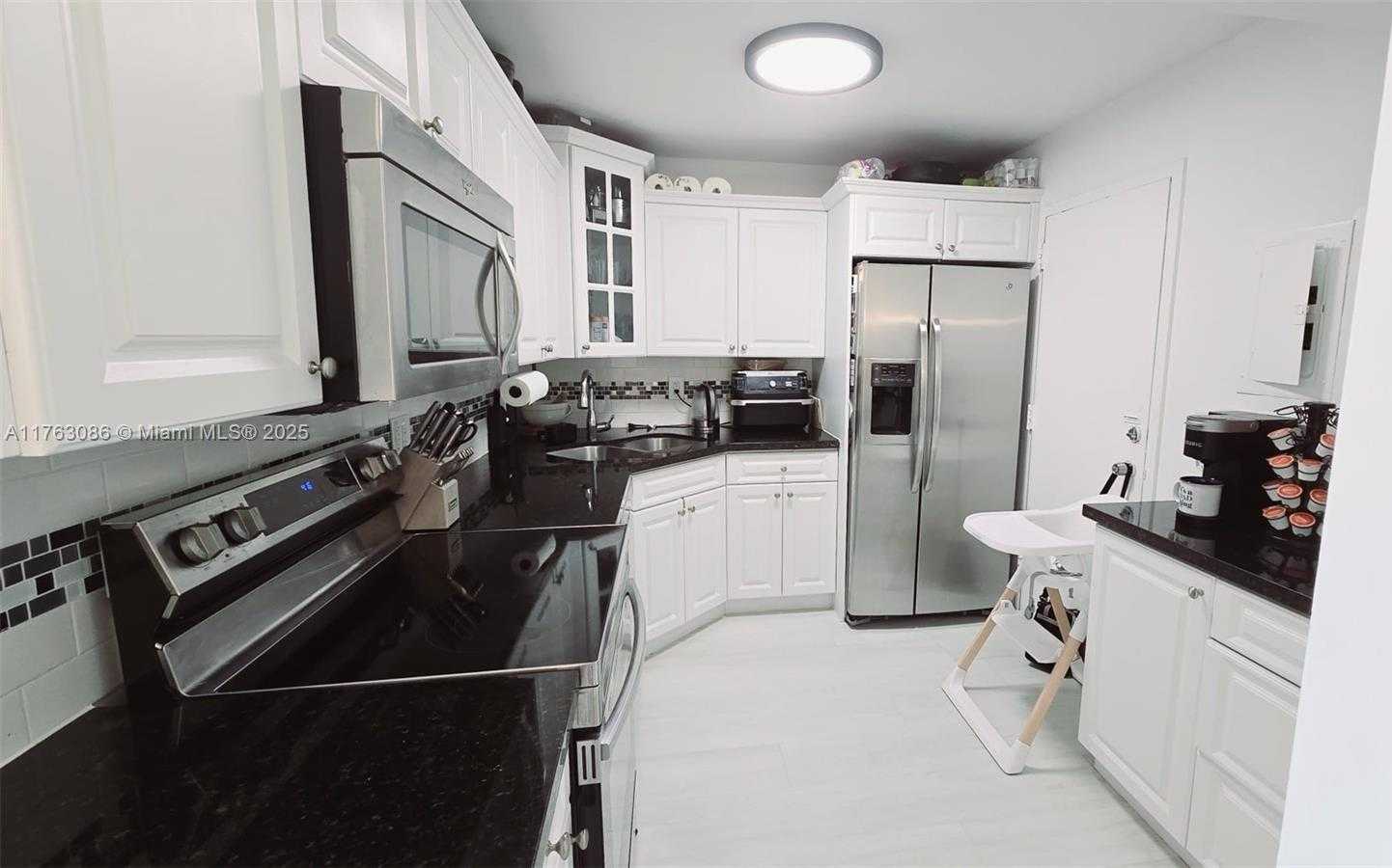 Small Image of 2821 NORTH MIAMI BEACH BLVD #4F, North Miami Beach Number 13