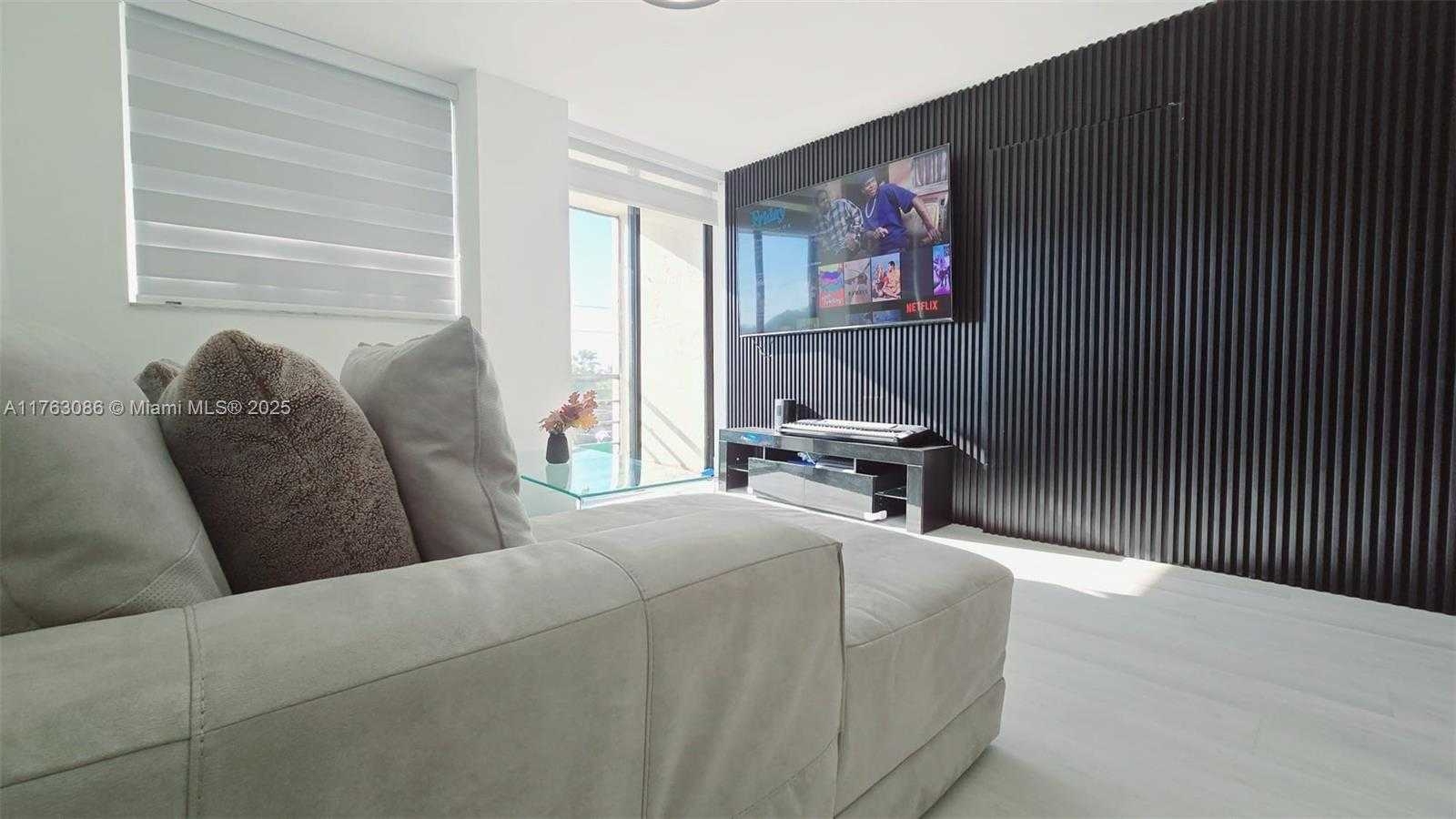 Small Image of 2821 NORTH MIAMI BEACH BLVD #4F, North Miami Beach Number 19