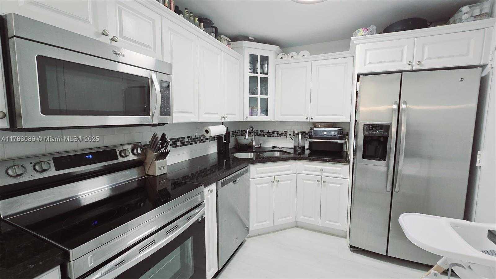 Small Image of 2821 NORTH MIAMI BEACH BLVD #4F, North Miami Beach Number 24