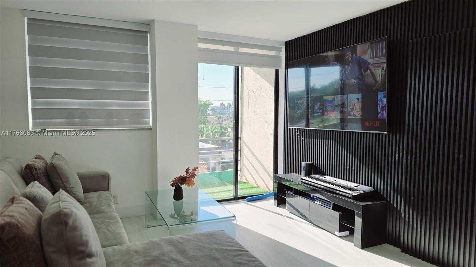 Small Image of 2821 NORTH MIAMI BEACH BLVD #4F, North Miami Beach Number 33