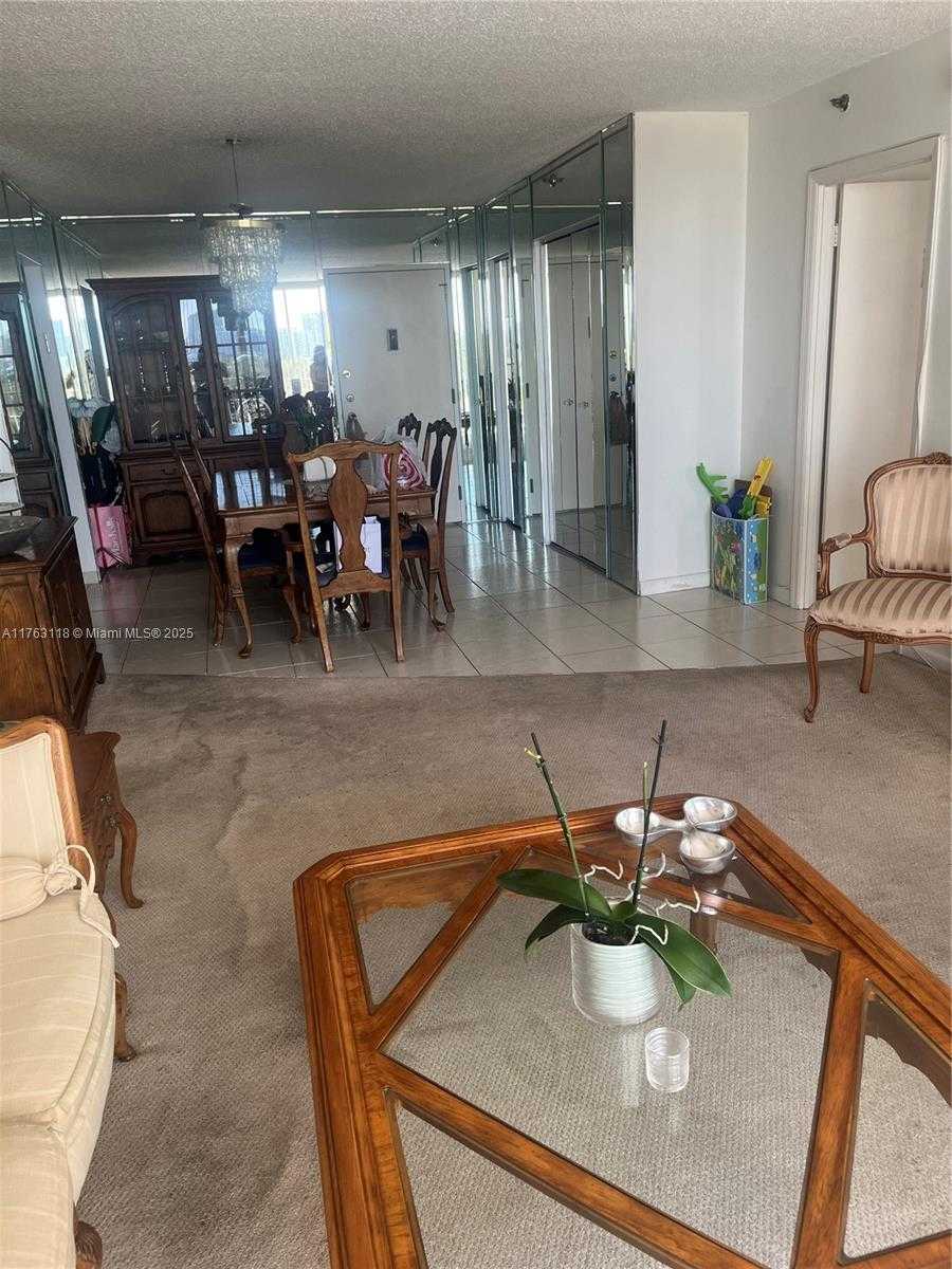 Small Image of 4101 PINE TREE DR #617, Miami Beach Number 4