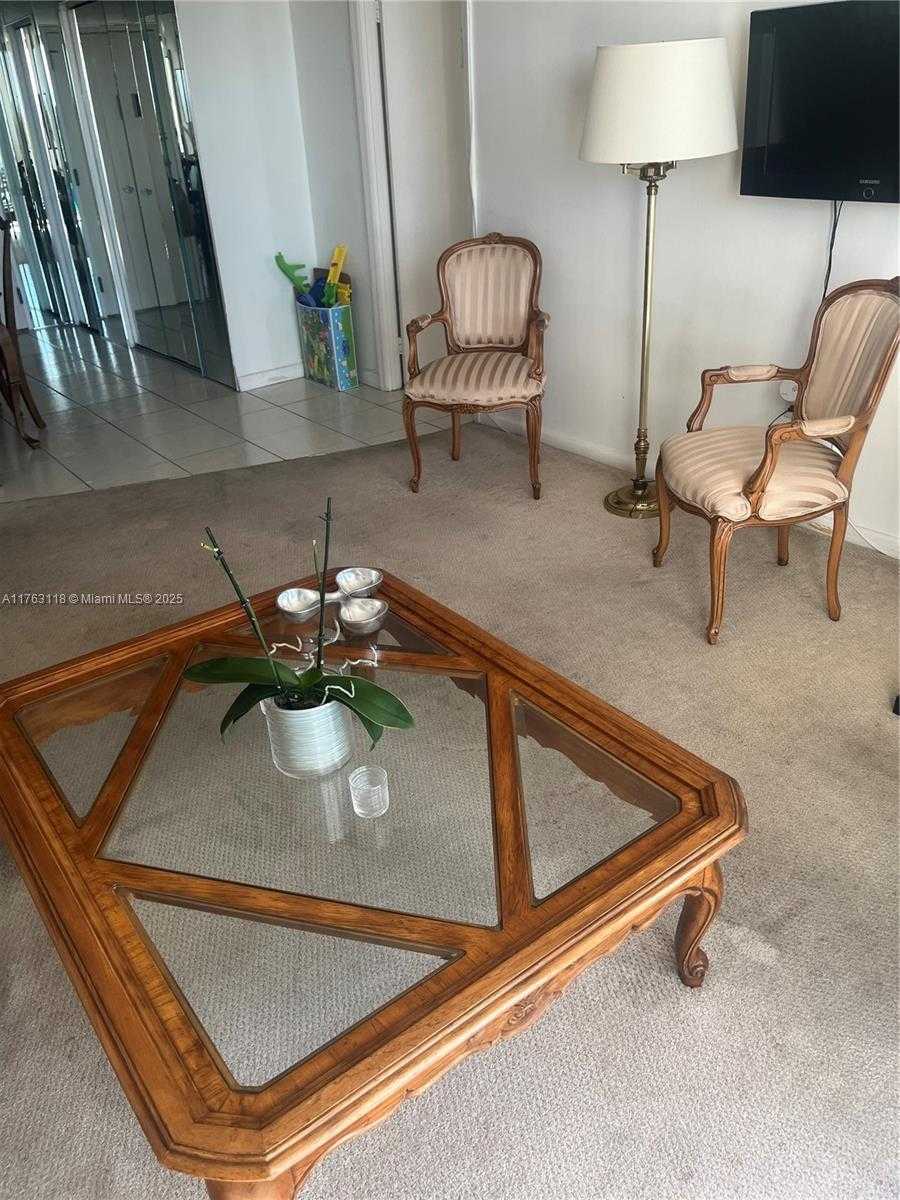 Small Image of 4101 PINE TREE DR #617, Miami Beach Number 5