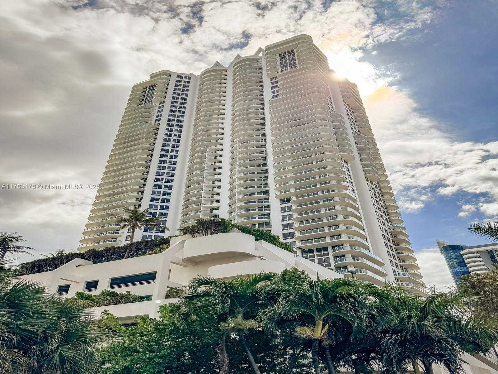 Small Image of 9801 COLLINS AVE #5M, Bal Harbour Number 18