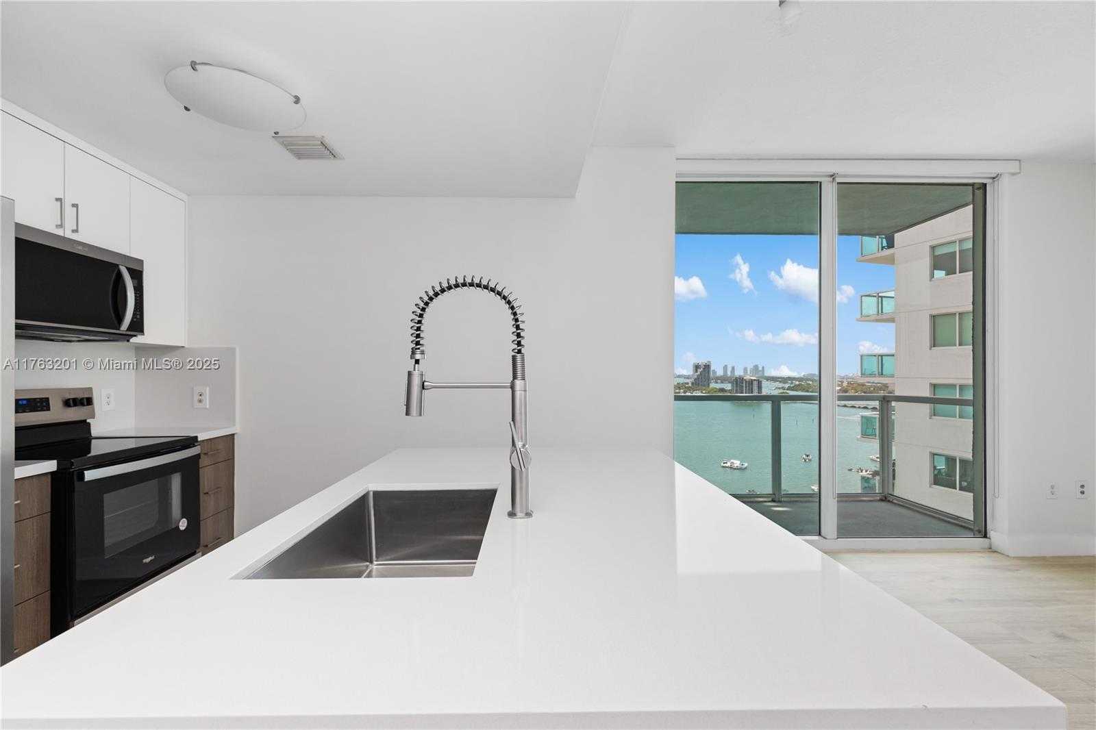 Small Image of 1900 NORTH BAYSHORE DR #1503, Miami Number 14